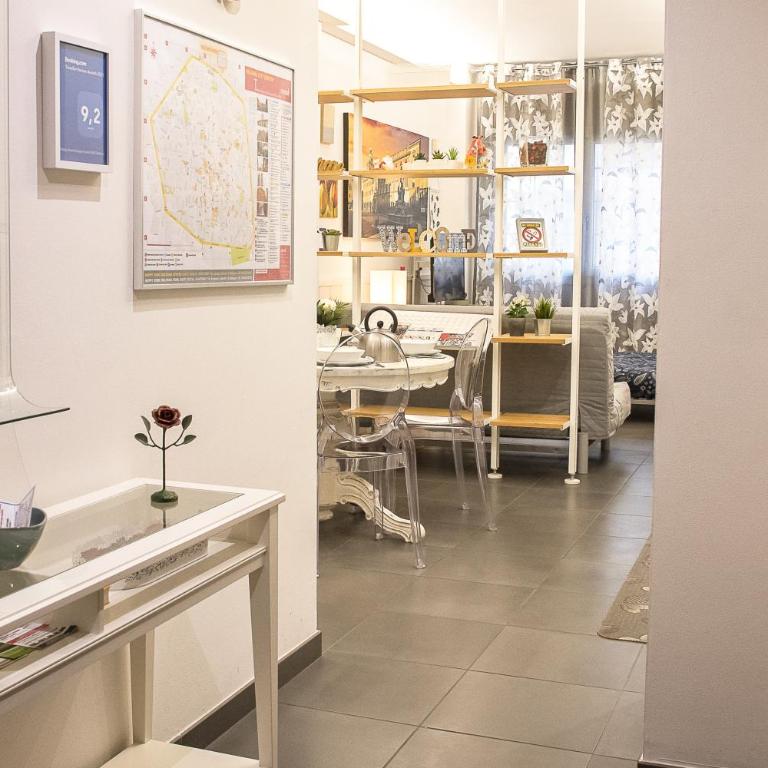 Happy Home Bo Centro FREE PRIVATE PARKING - Appartamento - 13