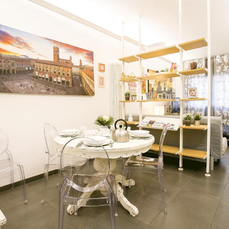 Happy Home Bo Centro FREE PRIVATE PARKING - Appartamento - 22