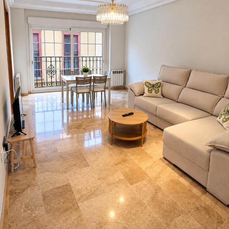 Casa Marina - Penthouse Triplex 4 bed 2 bath with rooftop & First Floor 2 bed apartment terraces and Juliette balconies - lift & garage available for full casa booking only - Appartamento con 2 Camere da Letto, Balcone e Terrazza - 13