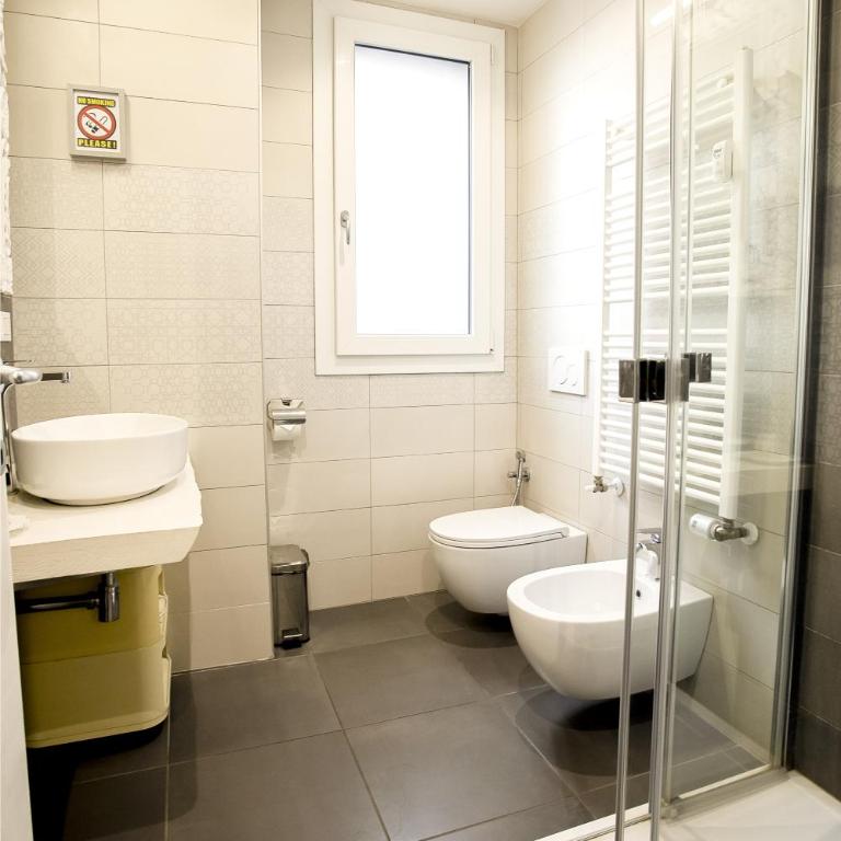 Happy Home Bo Centro FREE PRIVATE PARKING - Appartamento - 41