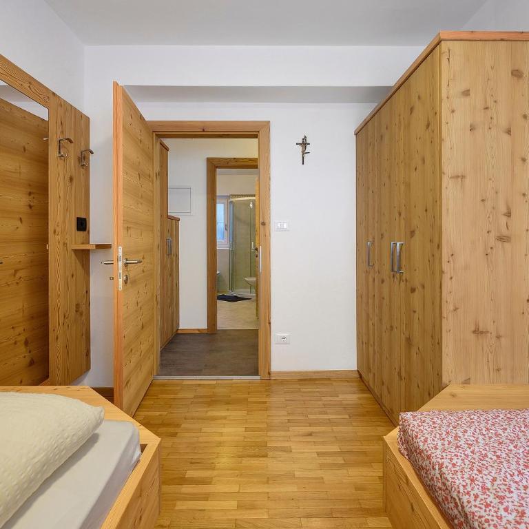 Apartments Goller - Appartamento con 2 Camere da Letto e con Vista Montagna - 3