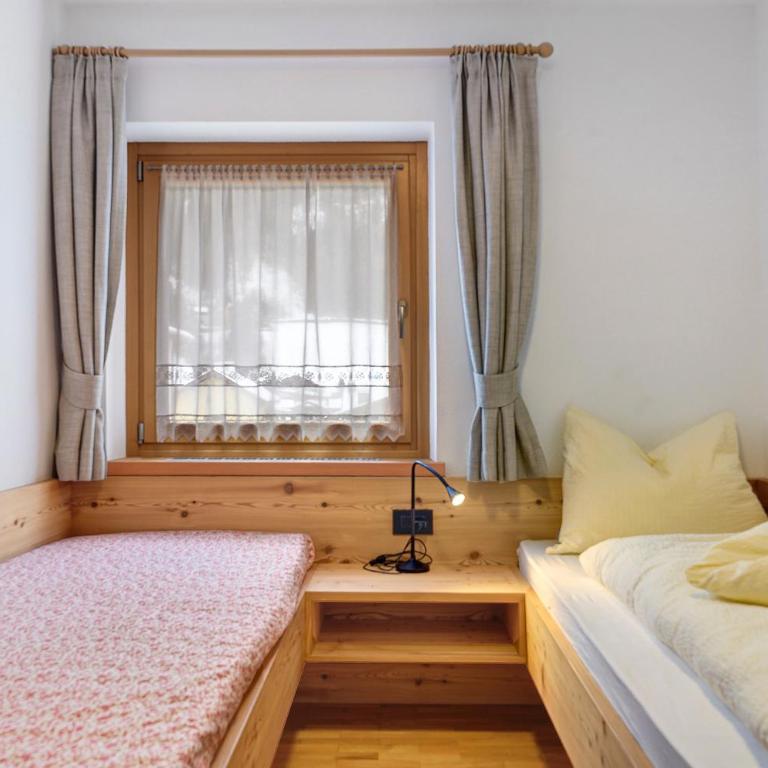 Apartments Goller - Appartamento con 2 Camere da Letto e con Vista Montagna - 10