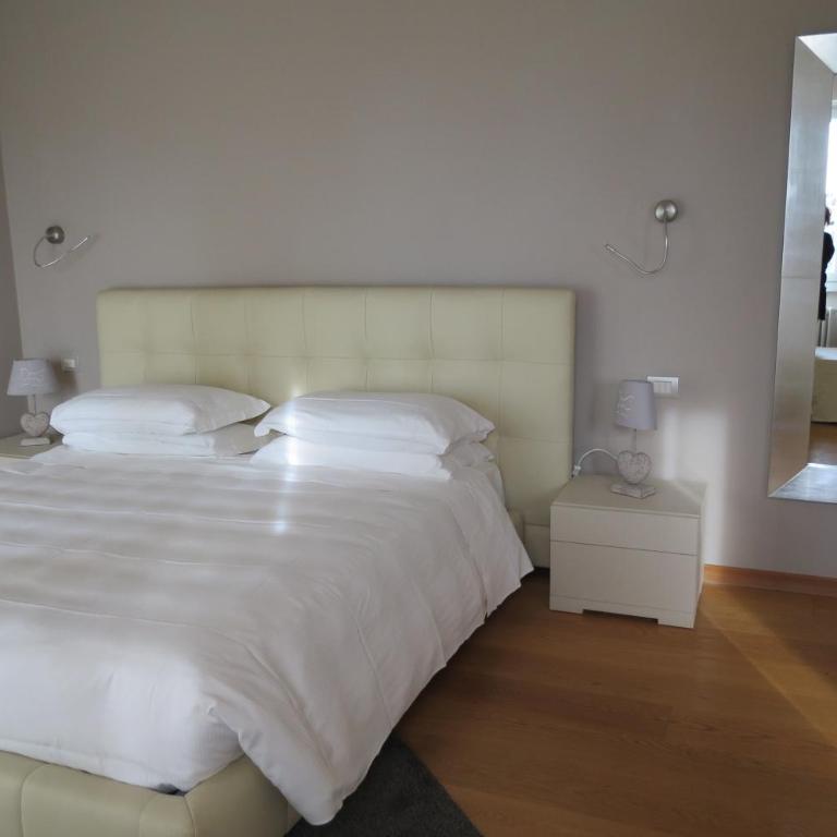 Villa Brema - Deluxe Room - 6
