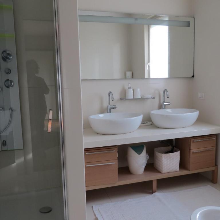 Villa Brema - Deluxe Room - 9