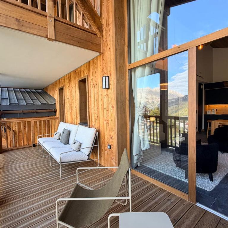 Ski-inski-out apartment with pool - Apartment - 22