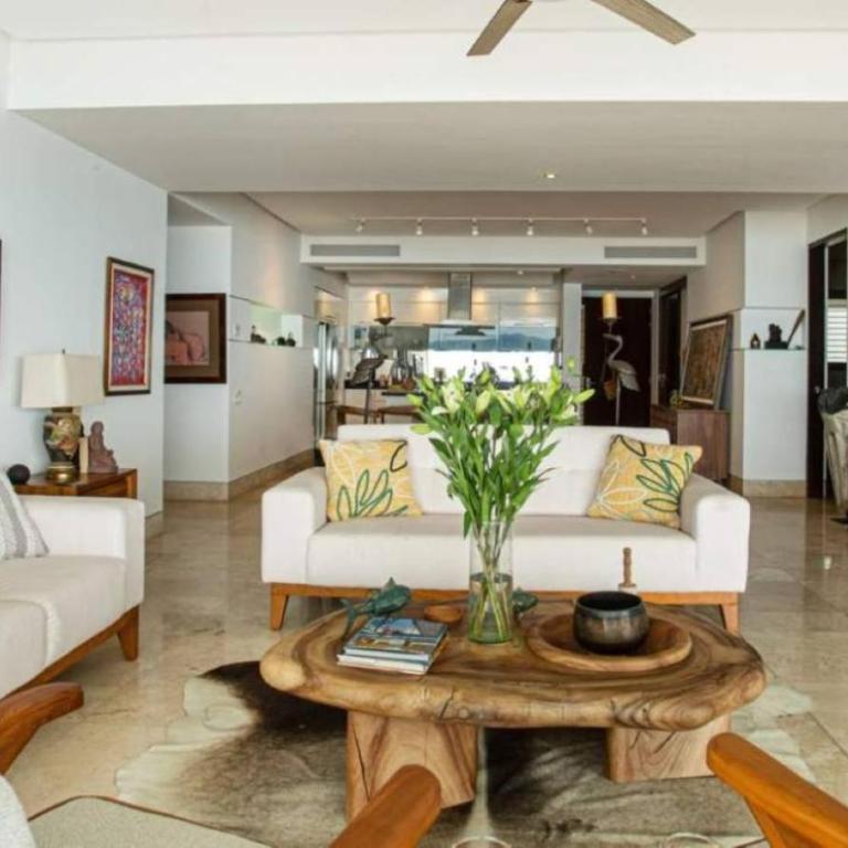 Two Bedroom Apartment with Ocean and City View by Eudy - Two-Bedroom Apartment - 7
