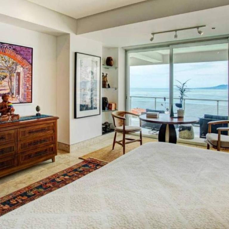 Two Bedroom Apartment with Ocean and City View by Eudy - Two-Bedroom Apartment - 27