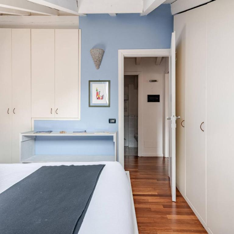 Vanessa's Art Rooftop Attic - City View - San Fedele, Historic Center Como - Appartamento Superior con 2 Camere da Letto - 17