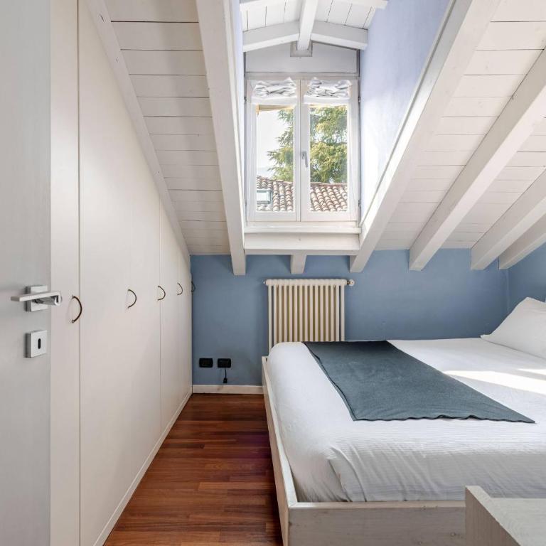Vanessa's Art Rooftop Attic - City View - San Fedele, Historic Center Como - Appartamento Superior con 2 Camere da Letto - 14