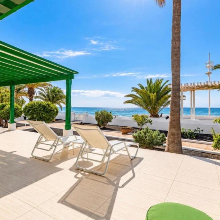 Luxury Villa Sea Front -La Orilla - Three-Bedroom Villa - 1