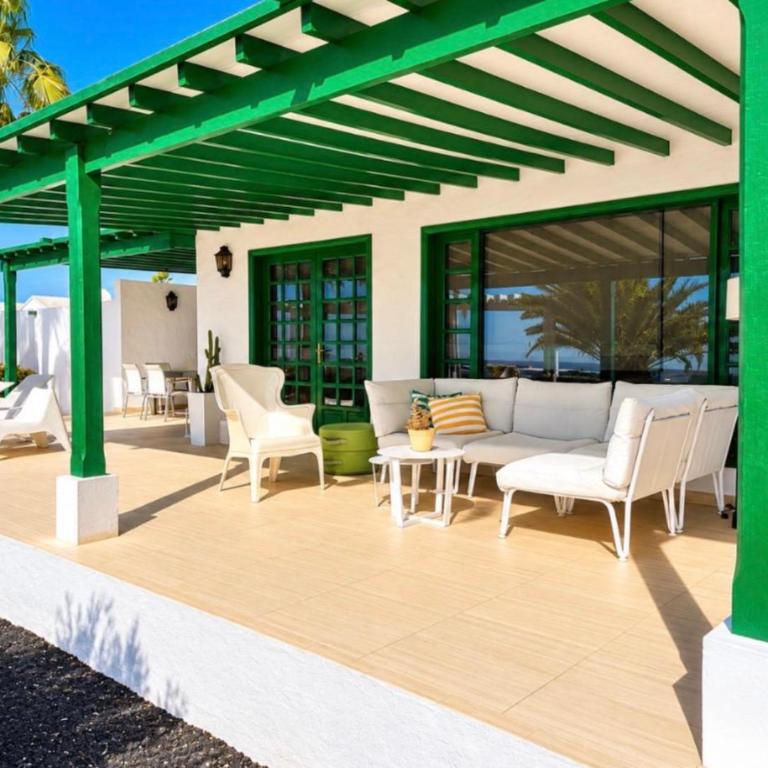 Luxury Villa Sea Front -La Orilla - Three-Bedroom Villa - 4