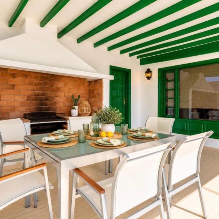 Luxury Villa Sea Front -La Orilla - Three-Bedroom Villa - 5