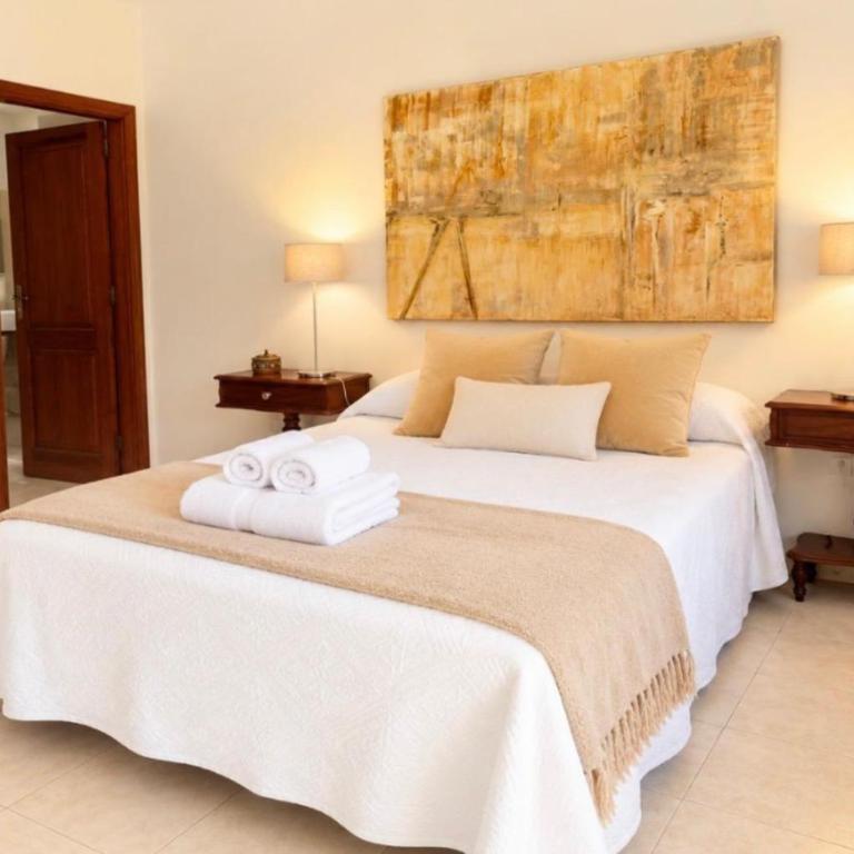 Luxury Villa Sea Front -La Orilla - Three-Bedroom Villa - 18