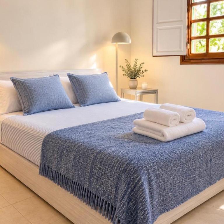 Luxury Villa Sea Front -La Orilla - Three-Bedroom Villa - 24