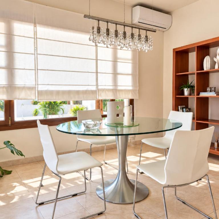 Luxury Villa Sea Front -La Orilla - Three-Bedroom Villa - 12
