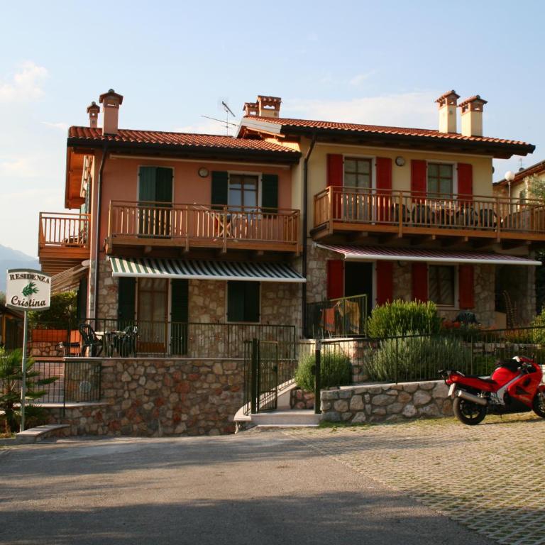 Residenza Cristina - Appartamento con 2 Camere da Letto e Vista Giardino - 12