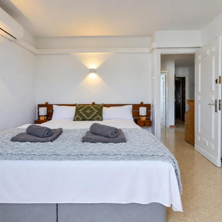 MalagaSuite Sea Horizon with Terrace - Apartment mit 3 Schlafzimmern und Meerblick - 16