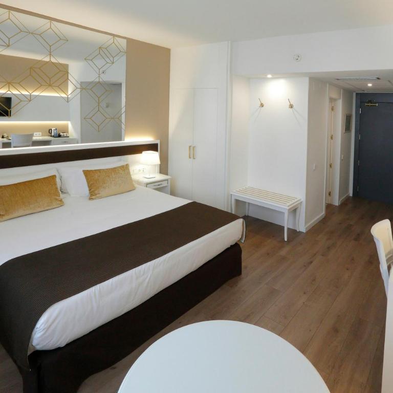 Sercotel Alfonso XIII - Habitación Deluxe con cama extragrande - 2
