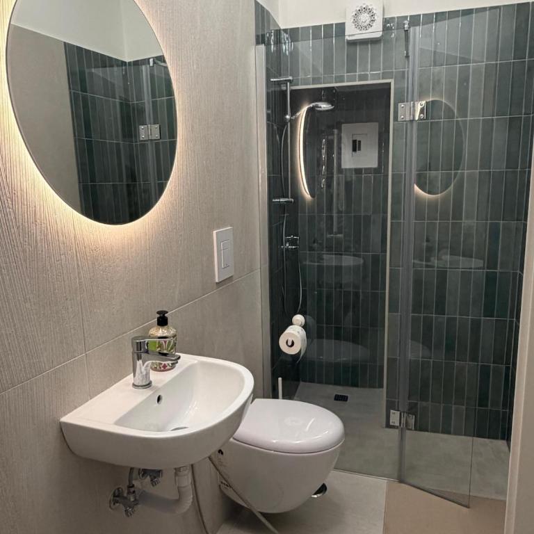 Casa Vacanza NA'Suite Naples Museum & Metro - Appartamento con 1 Camera da Letto con Balcone e Vista Città - 20