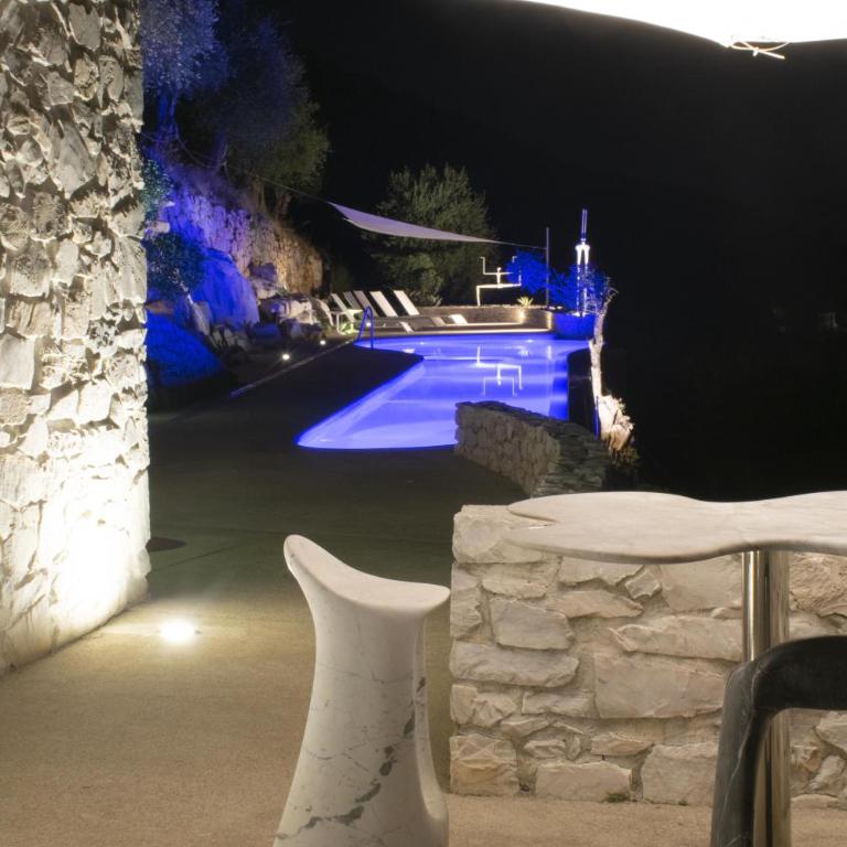VILLA FARFALLA & GUESTHOUSE - The world unique property with an openable roof - Villa con Piscina Privata - 59