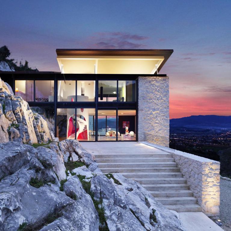 VILLA FARFALLA & GUESTHOUSE - The world unique property with an openable roof - Villa con Piscina Privata - 5