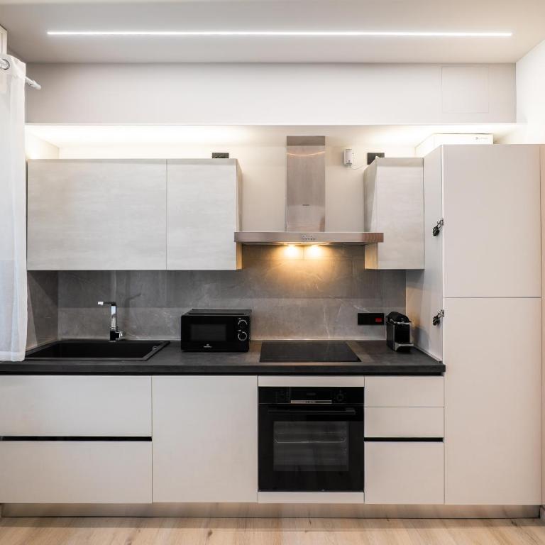 Modern Apartment - Borgo Roma - Camera Queen Deluxe - 9
