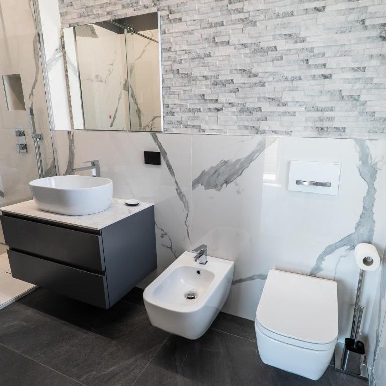 Modern Apartment - Borgo Roma - Camera Queen Deluxe - 13