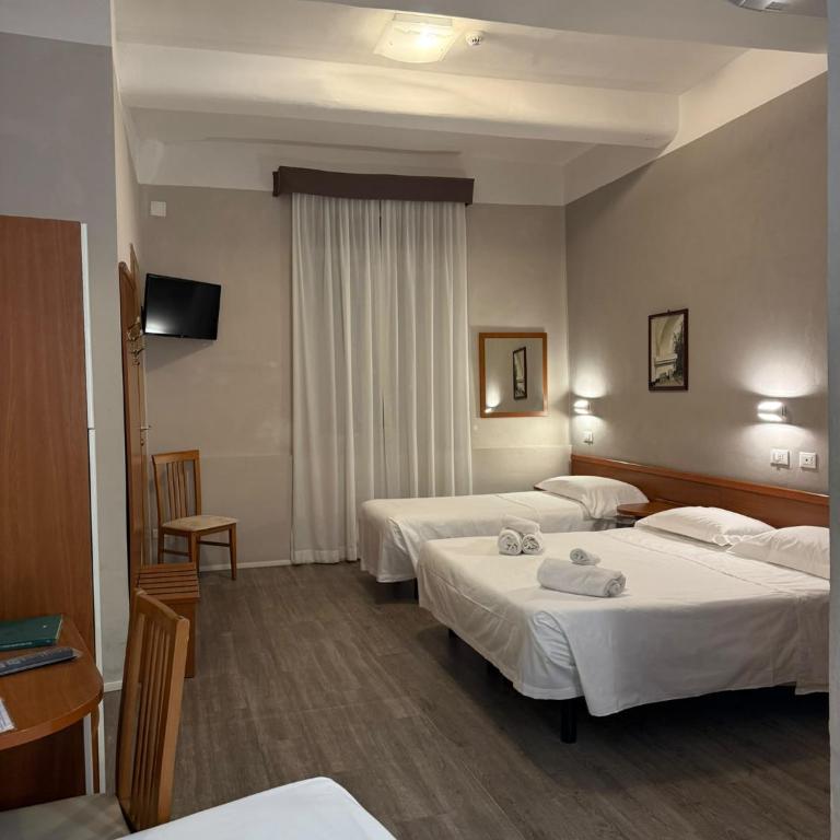 Hotel Helvetia - Camera Quadrupla - 4