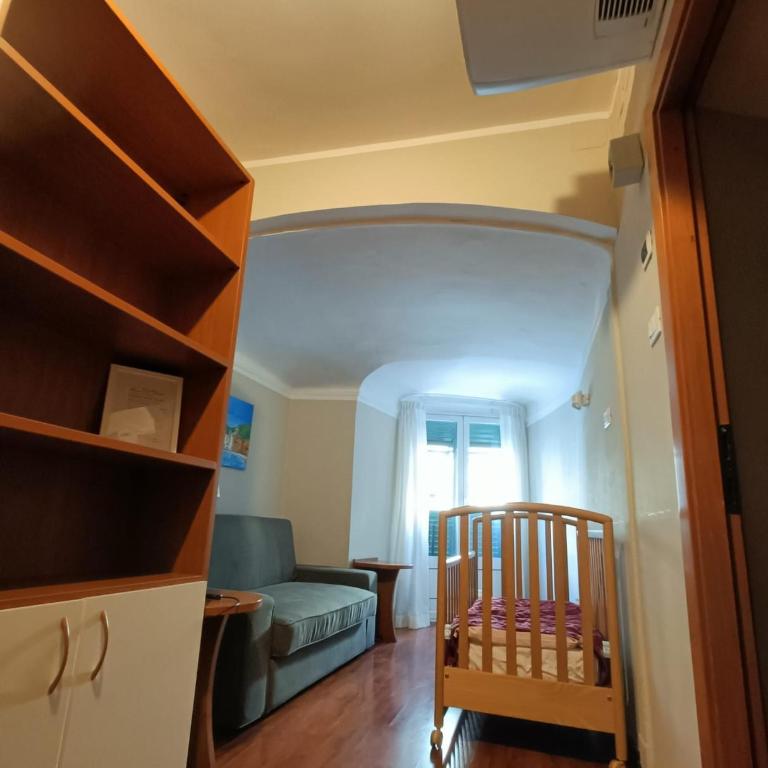 Hotel Helvetia - Camera Familiare Superior - 9