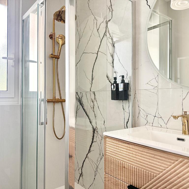 Casaqua Milan Bisceglie Flat, 20 min to Duomo - Appartamento con 2 Camere da Letto e Balcone - 18