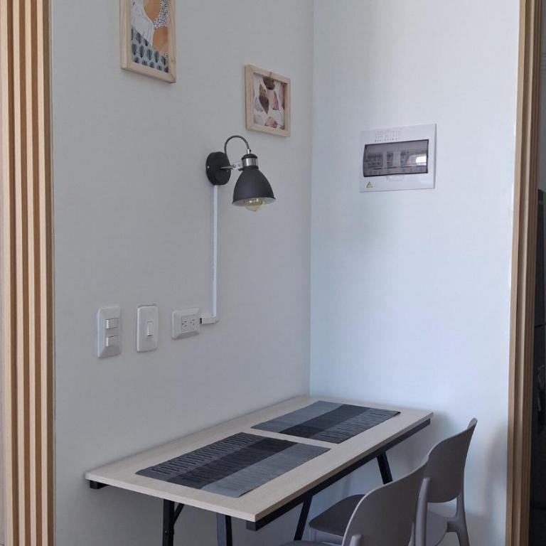 WJ Towers - Modern Bay Apartasuite - One-Bedroom Apartment - 8