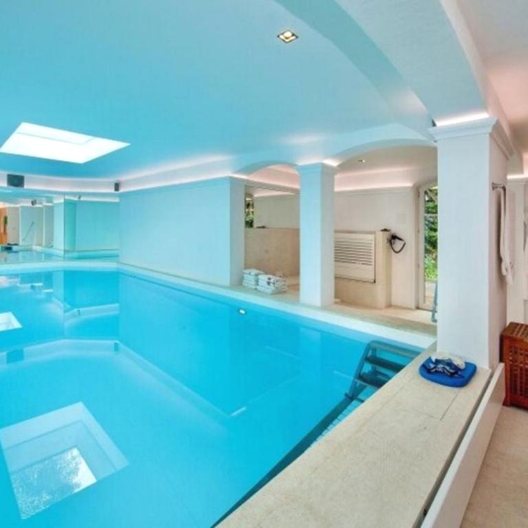 Geräumiges Ferienapartment mitten in den Bergen mit einladender Atmosphäre, besonderem Charme, Komfort und Erholung - Deluxe Apartment - 3