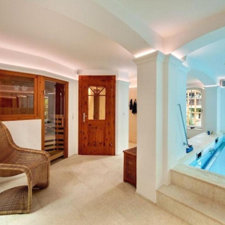 Geräumiges Ferienapartment mitten in den Bergen mit einladender Atmosphäre, besonderem Charme, Komfort und Erholung - Deluxe Apartment - 6