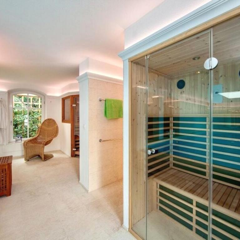 Geräumiges Ferienapartment mitten in den Bergen mit einladender Atmosphäre, besonderem Charme, Komfort und Erholung - Deluxe Apartment - 11