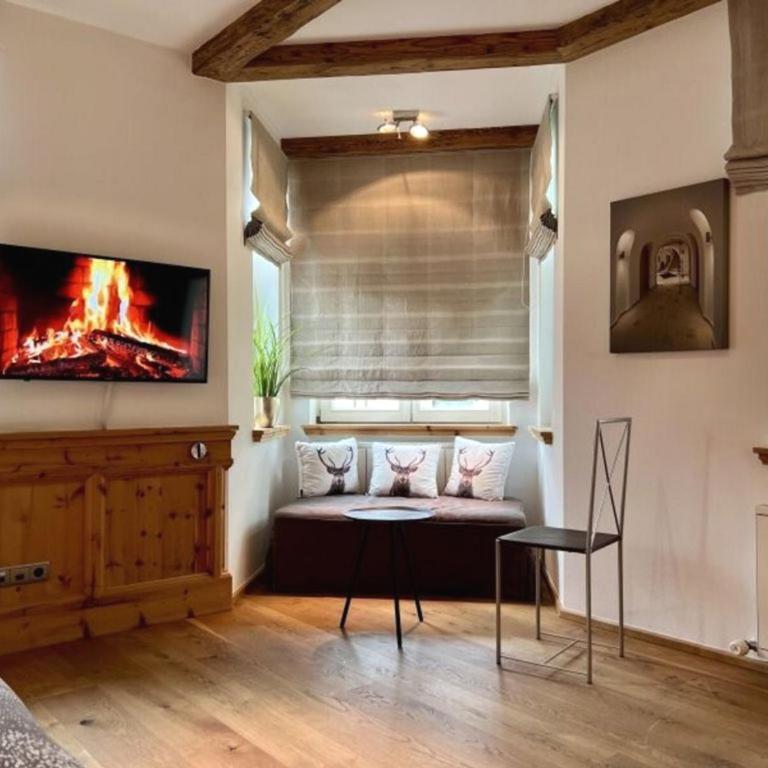 Geräumiges Ferienapartment mitten in den Bergen mit einladender Atmosphäre, besonderem Charme, Komfort und Erholung - Deluxe Apartment - 12