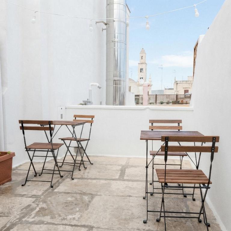 Bari LandLord 71 - Central Rooms - Camera Superior Matrimoniale/Doppia con Letti Singoli - 19