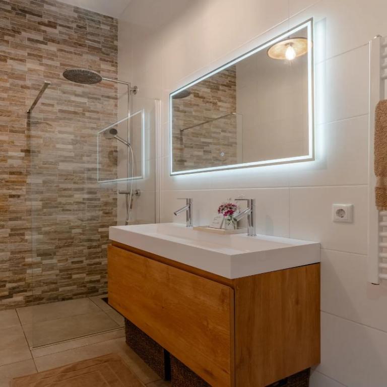Noble Retreat - Apartment - 10