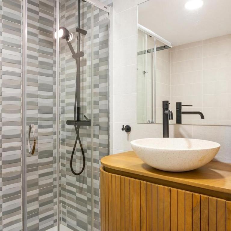 Sea Views & Sunsets 8th Floor Boutique Studio - Apartamento - 10