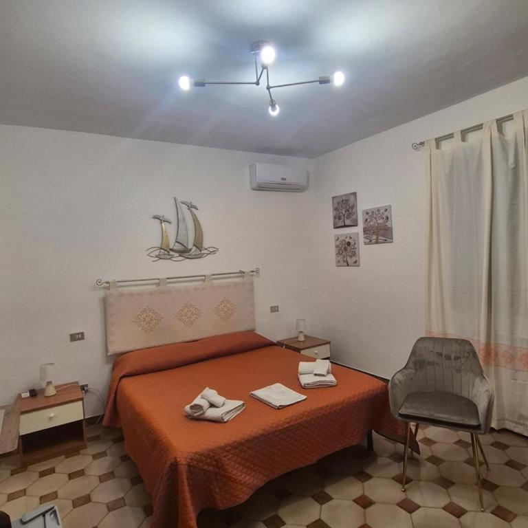 B&B Da Laura San Teodoro - Camera Matrimoniale con Bagno Privato - 1