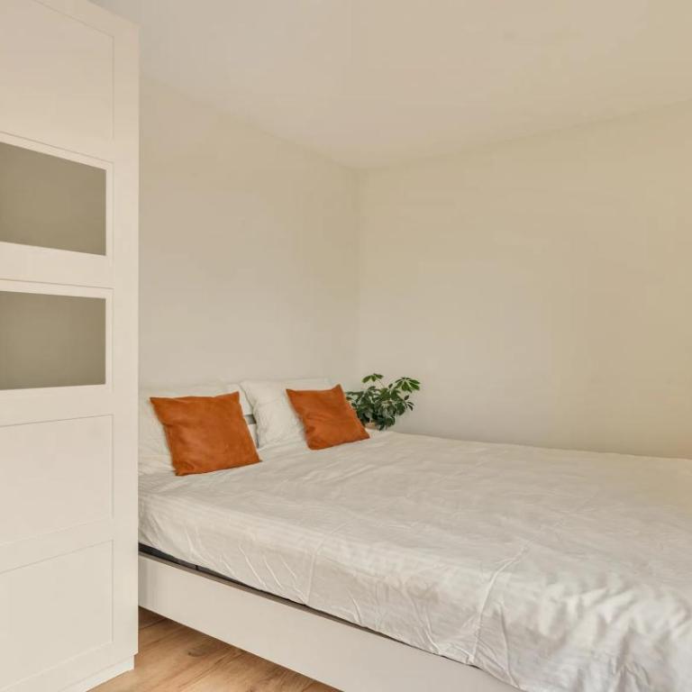 Rose Haven - Apartment - 11