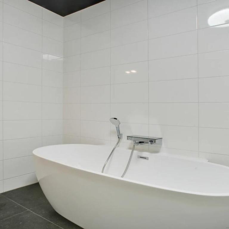 Rose Haven - Apartment - 13