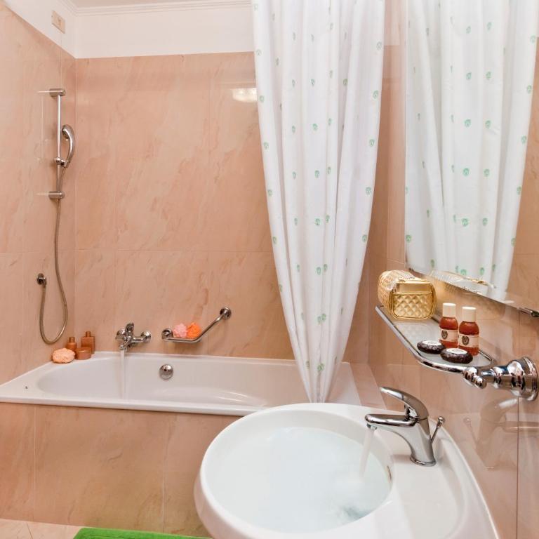 Residence Carl&Do - Appartamento con 1 Camera da Letto e Vista Lago Parziale (4 Adulti) - 9