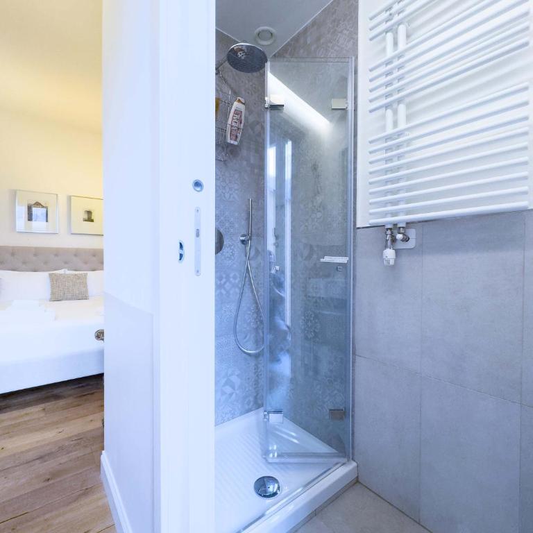 Silver Suite 5 minutes far from Colosseum - Suite - 11