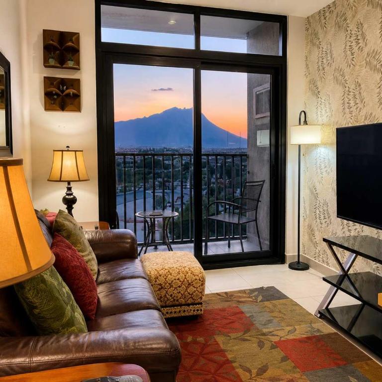 Parkfront Luxury Apt w Terrace BBQ & Gym - Apartamento - 6