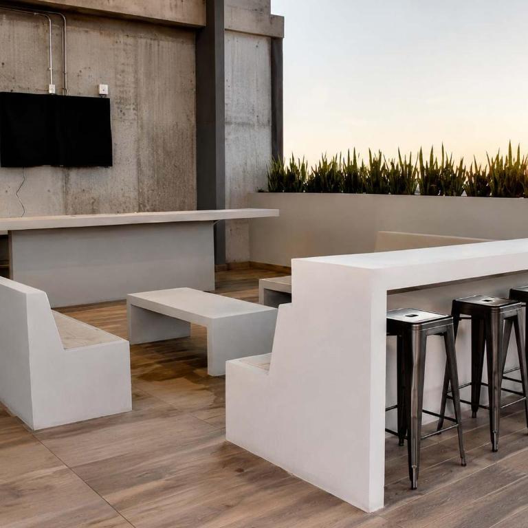 Parkfront Luxury Apt w Terrace BBQ & Gym - Apartamento - 53