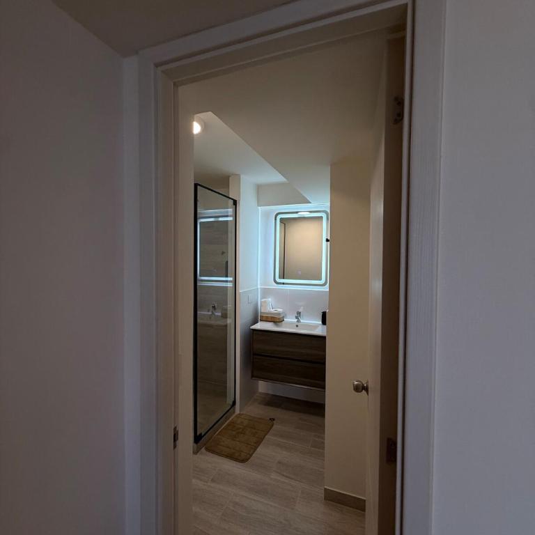 Luxury Ocean View in the Best place of Miraflores - Two-Bedroom Apartment - 13