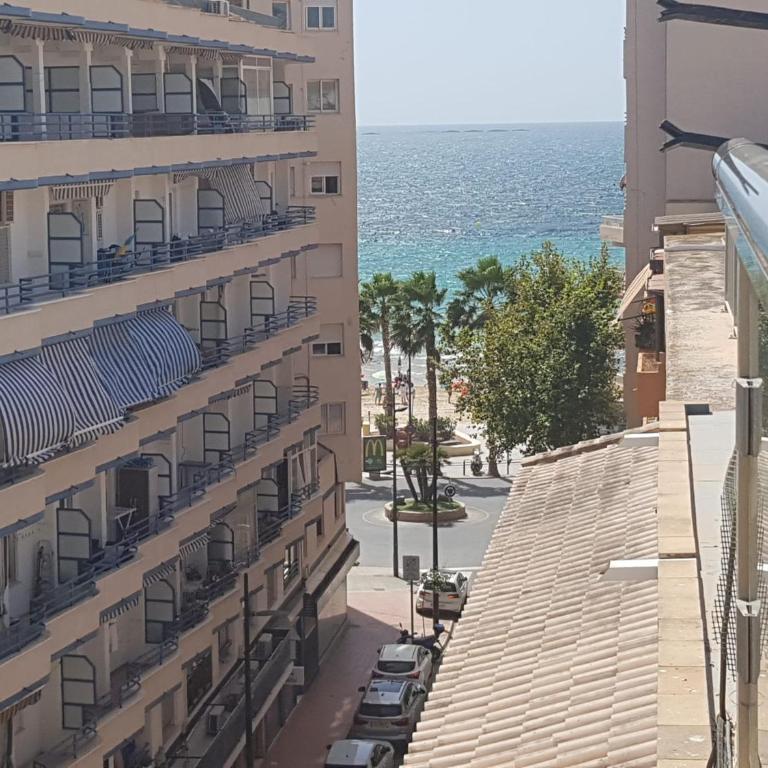 Ático centrico, 50m del mar, vista al mar y Peñon, gran terraza, parking, bicycle-friendly - Penthouse Apartment - 9