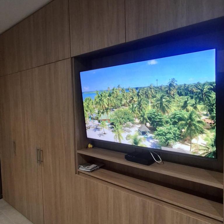 WJ Towers - Modern Bay Apartasuite - One-Bedroom Apartment - 4