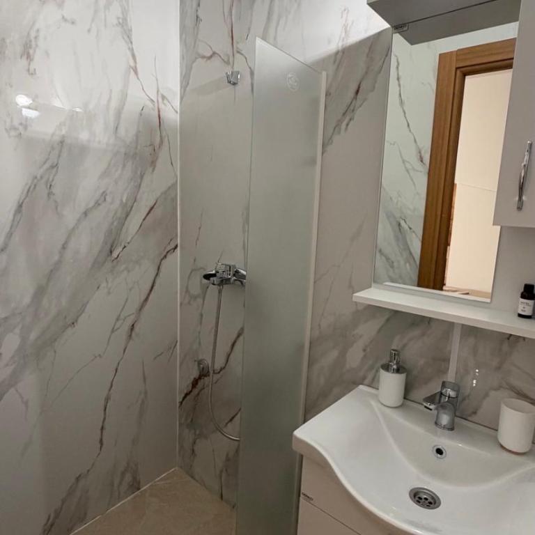 Hostel Izvor - Economy Trokrevetna Soba - 26