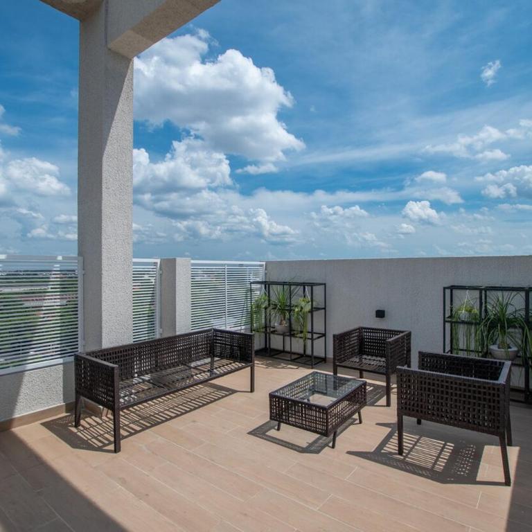 Sunny Studio City Bliss 1B - Apartamento - 31